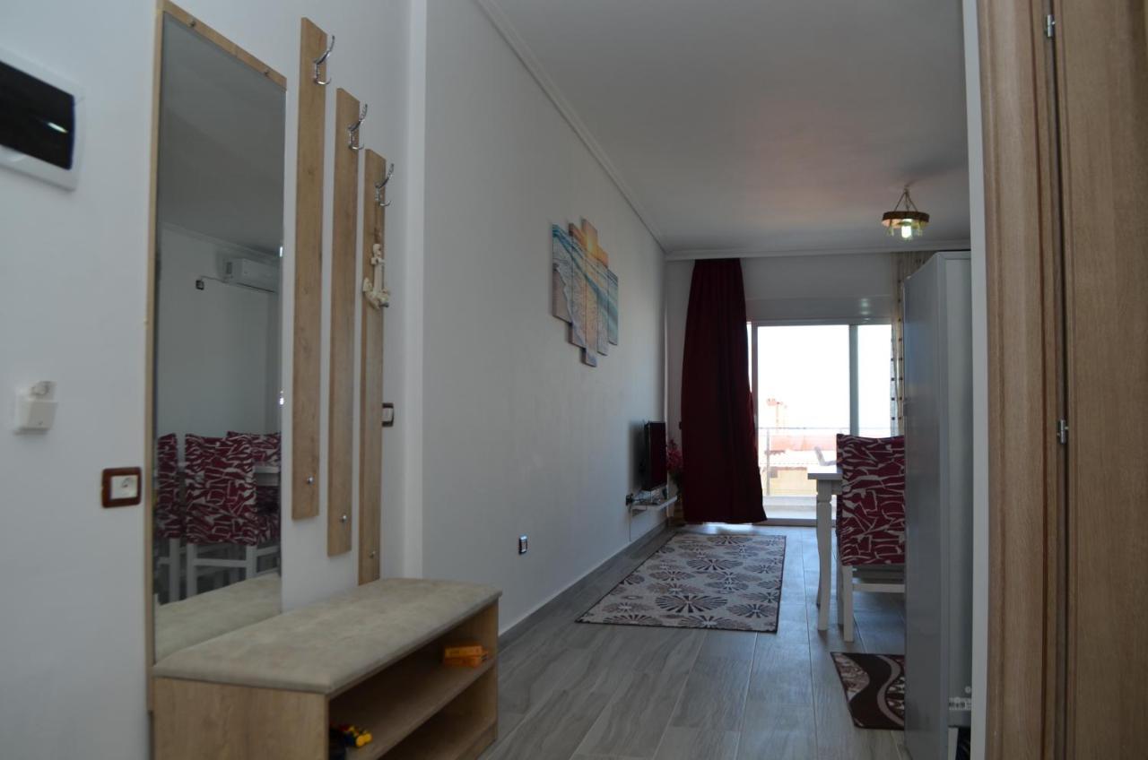 Akil Apartments Sarandë Exteriör bild