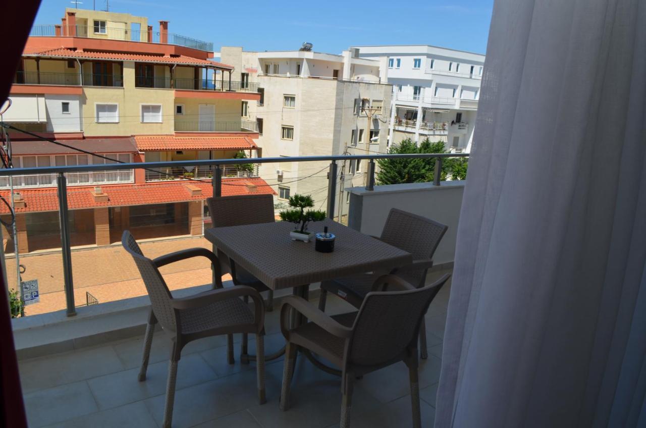 Akil Apartments Sarandë Exteriör bild