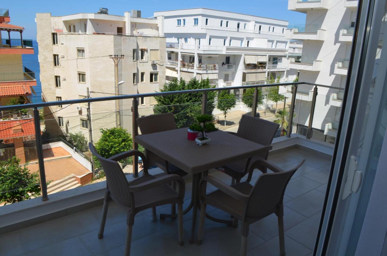 Akil Apartments Sarandë Exteriör bild